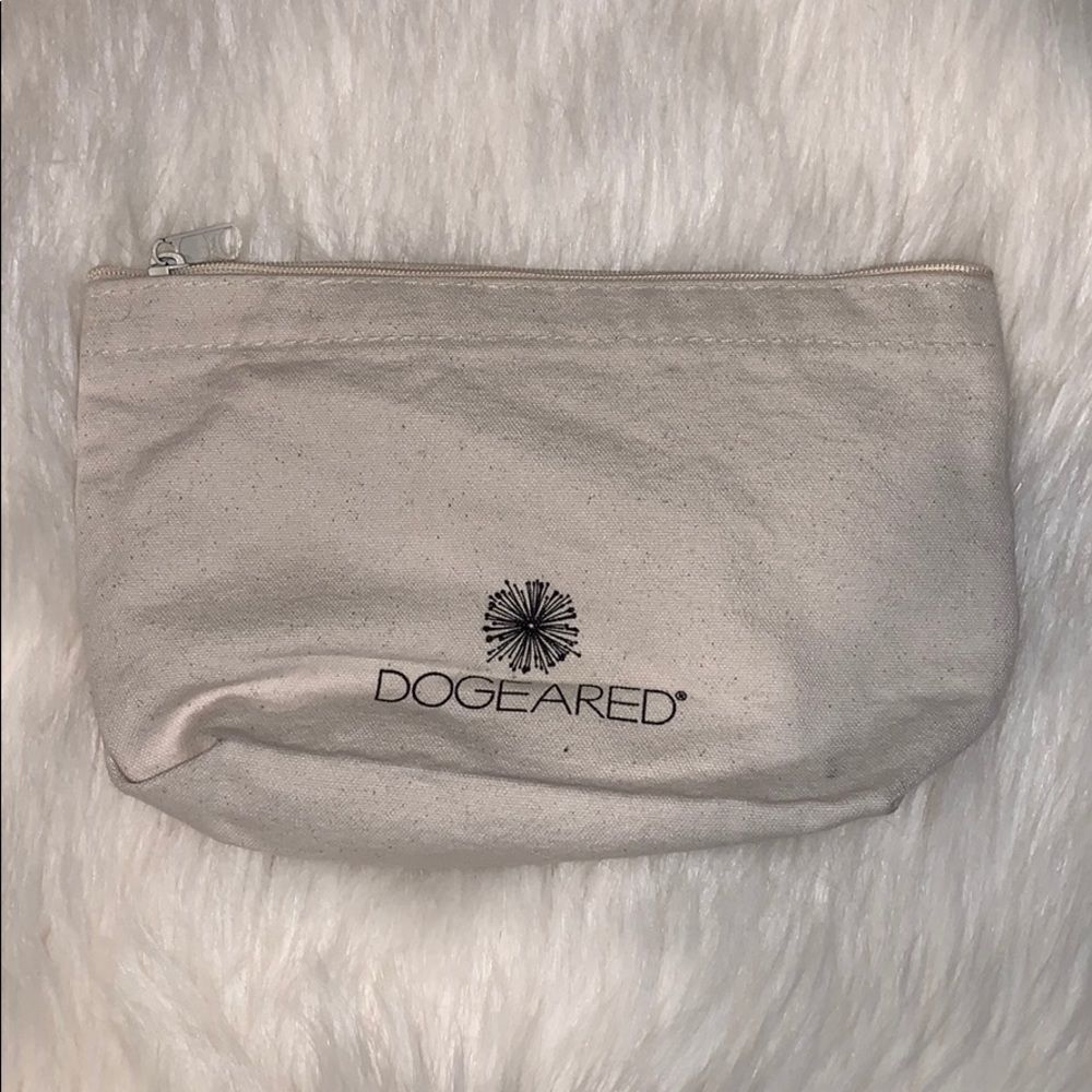 Dogeared Pouch  - Picture 3 of 4